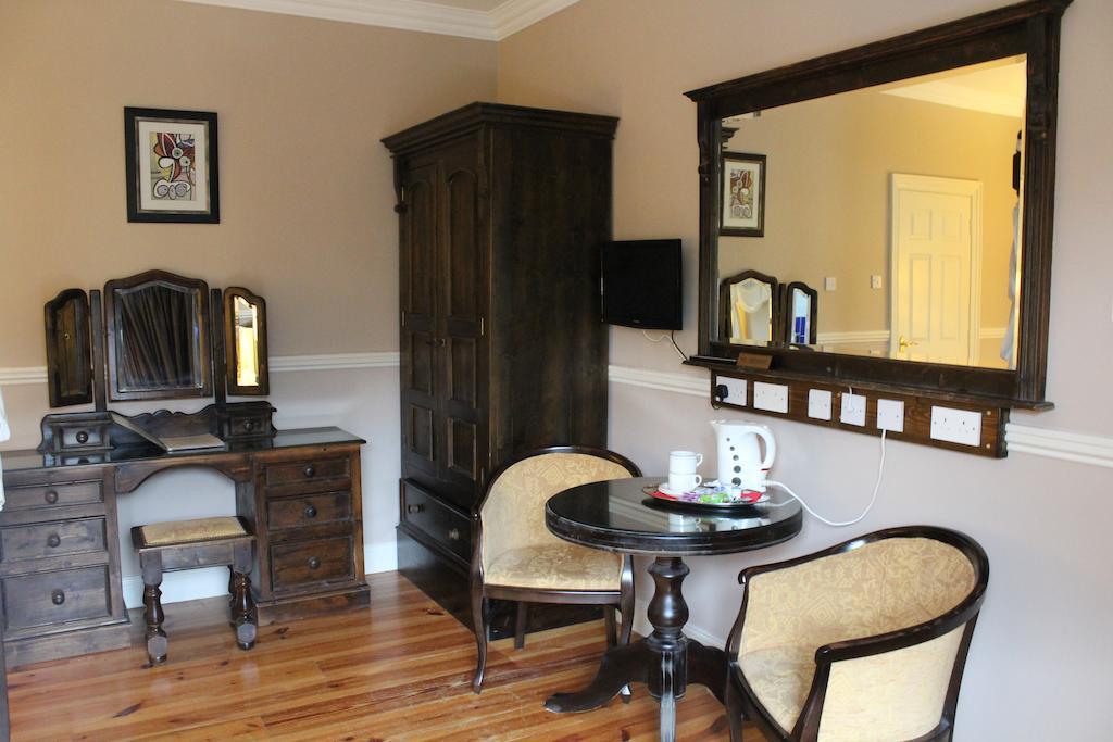 Adare Country House Szoba fotó